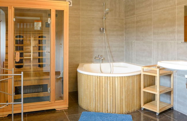 Magnificent Holiday Home in Manhay With Fenced Garden - Photo 21