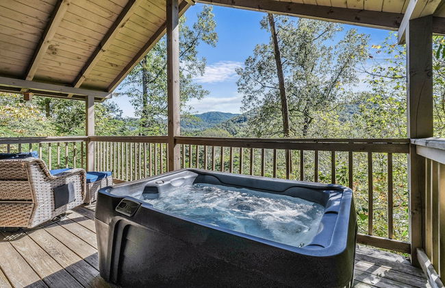 Cliff Haven 1 Bedroom Cabin by RedAwning - Photo 17