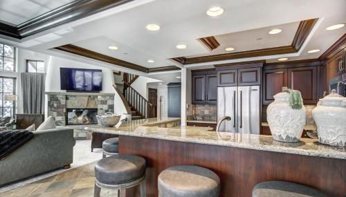 Luxury Ski-In 3 Br Penthouse Inside Pines Lodge, Sleeps 10! Condo - Foto 5