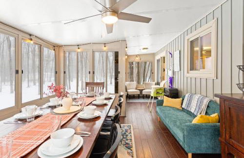 Vaulted Pines Lodge Hot Tub Game Room - Foto 14