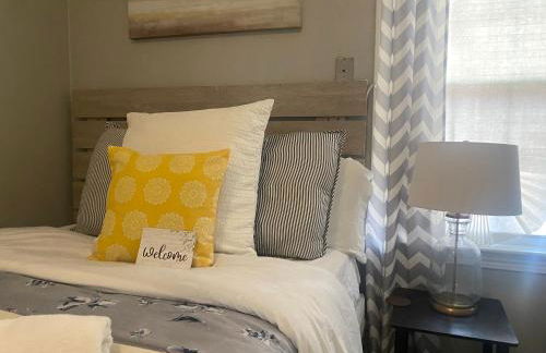 Cozy, Upstairs Apartment Pets Welcome with fee Family Friendly Close to Everything - Foto 9