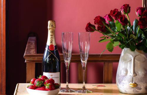 Historic, Hidden, Cosy, Log Burner, 10mins walk to Holmfirth - Foto 8