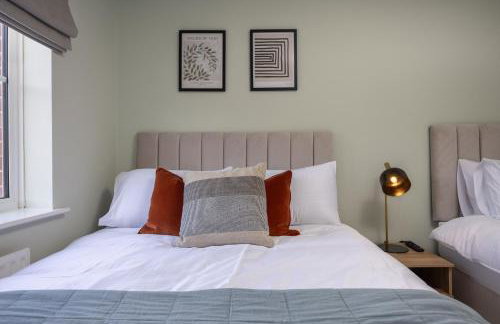 Luxuriou 5 Bedroom House By Homebird Property Management Short Lets & Serviced Accommodation Leeds With Private Parking & Free WiFi - Foto 30