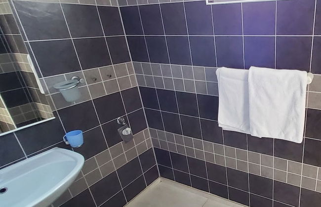 Economy Apartment 12 Sleeps 3 Guests - Photo 19