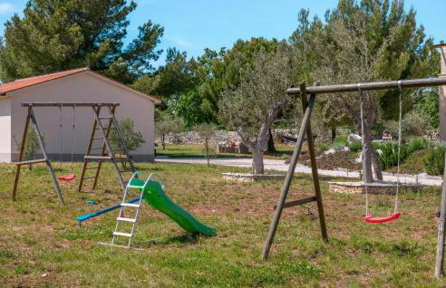 Amazing Home In Vodnjan With Sauna - Foto 20