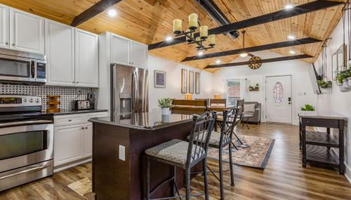 Urban Explorer Pad - 3BR - Backyard -Parking - Foto 4