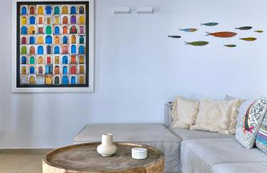 Private Luxury Scarlet beachfront villa, Molos, Paros - Photo 26