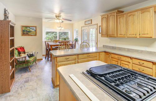 Private Hot Tub Enchanted Hideaway in Lincoln! - Foto 7