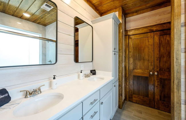 Family-friendly Broken Bow Cabin w spa Game Room - Foto 12