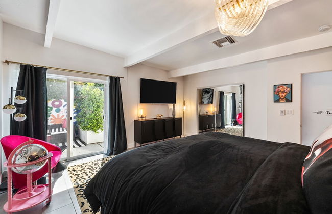 The Beverly - Photo 41