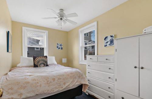 Beach Side Cottage in Narragansett - Photo 7