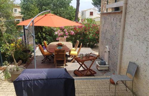 grand Appartement climatisé avec terrasse et parking - Photo 10