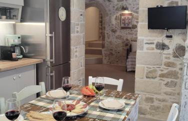 Minfot Local House - Photo 26