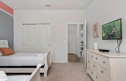 Comfortable Vacation Home Great Resort Pool/Spa Sleeps 20 - Foto 150