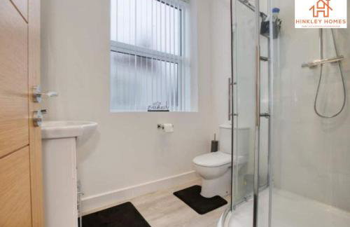 Modern 1 Bed Apartment in Central Bridgwater Ideal for Contractors & Long Stays - Foto 22
