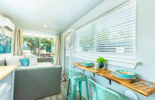 The Container Retreat @ 290 Wine Trail #1 Escape to Hye, TX - Foto 12