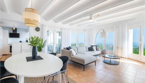 Awesome Home In El Rafol D'almunia - Foto 3