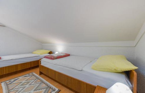 Lovely Apartment In Potocnica With Wifi - Foto 23