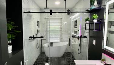 Calm 4BR-3BA 10 min DT Airport by LSP Homes - Foto 4