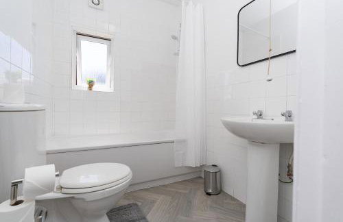 Open Mind Property - Hot Tub, 7 Beds & Free Parking - Foto 6