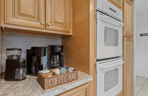 Family Escape with Yard, Fire Pit and EV Charger - Foto 19