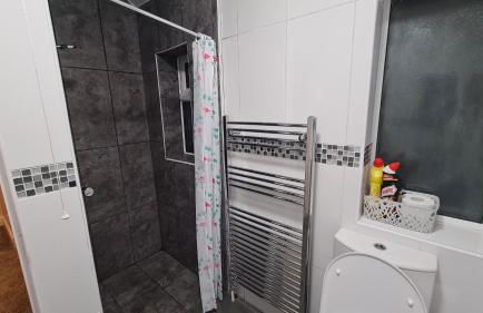 Spacious 3 Bedroom House, 6 beds in Spondon, Derby with Parking - Foto 13