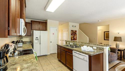 Family Friendly - South Facing Pool - Game Room - Gated - Near Disney - Foto 5