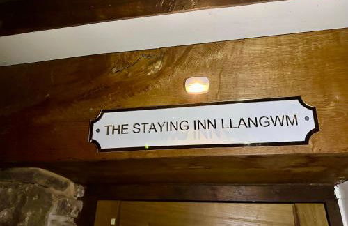 16th Century Farm House,6 Beds,5 BATHROOMS,SLEEPS 15,BBQ,HOT TUB,CINEMA ROOM WITH SURROUND SOUND,With Cymru Holidays - Foto 17