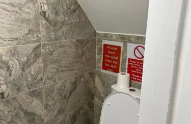 Five Oaks House- Entire 3 Bedroom House for Family & Contractors with up to 5 sleep- NO PARTIES ALLOWED - Foto 25