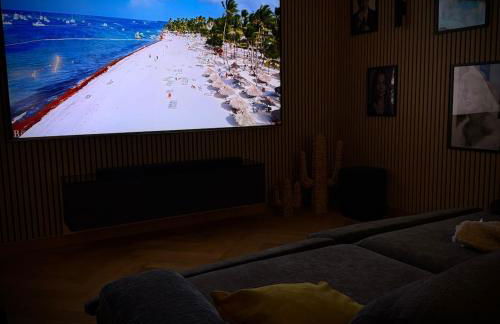 Maison privative avec piscine intérieure, spa, sauna, cinéma et billard - Foto 28