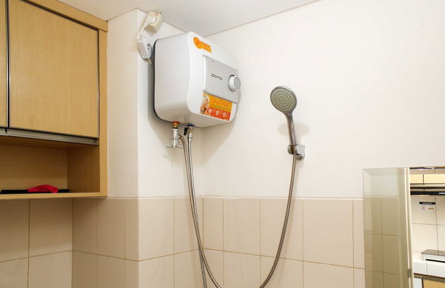 Simple And Comfort Studio At Riverview Jababeka Apartment - Foto 9