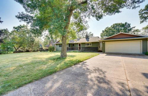 Waterfront Lake Wissota Retreat Dock and Deck! - Foto 28