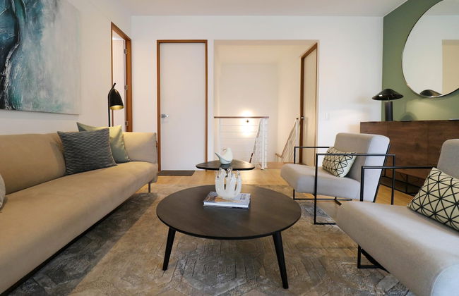 Elegant 3BR Duplex With Balcony in Miraflores - Photo 44