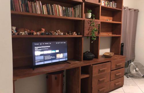 Apartamento com Wifi, Livros e Espaço Pet - Foto 10