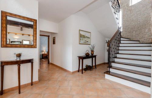 Villa Ivona, a luxurious villa minutes from the sea - Foto 7