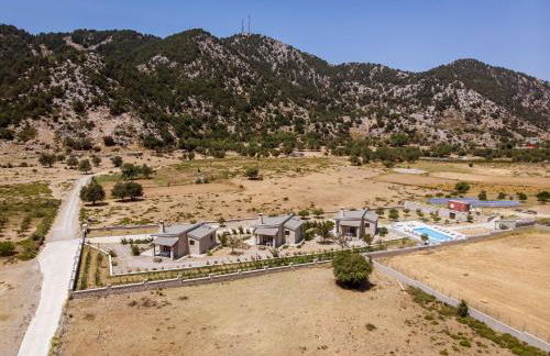 Omalos Village - Photo 22