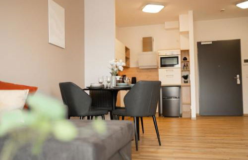 DWELLSTAY - Modernes Apartment I 55qm I 2 Zimmer I Küche I Bad I Terrasse I TV I WLAN - Foto 16