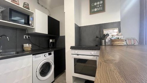 Parking privé - Jazz à Vienne 12 min - Gare - Balcon - Foto 5, stove