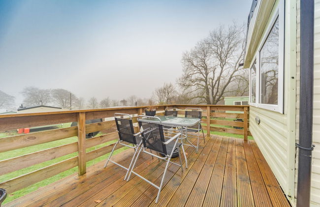 Family Caravan at Beautiful Three Lochs Park - Photo 12