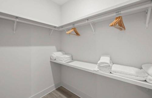 Chic Channelside Studio with High-Rise Views - Foto 23