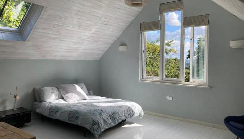 Bright, airy Annex in village with stunning views - Foto 1