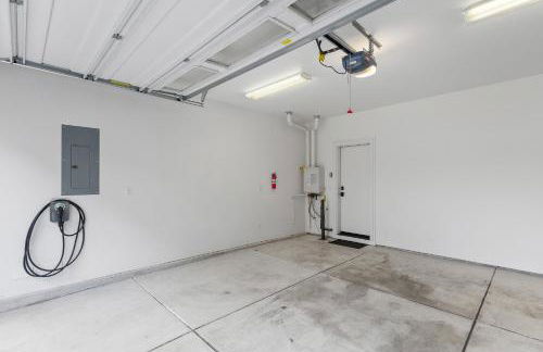 THE PENDLETON - Walkable - Arcade Loft - Modern- Light & Bright - Photo 66