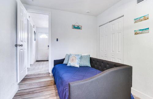 Walk to Art District and Beach Pet-Friendly Getaway - Foto 14