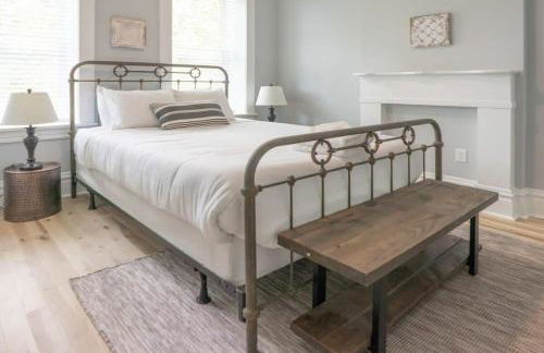 Soulard Retreat 7BR 9BA Courtyard ABODEbucks - Foto 19