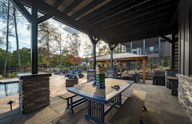 Blue Heron by Avantstay Lakefront, Dock, Pool, Theater Sleeps 22 - Foto 53