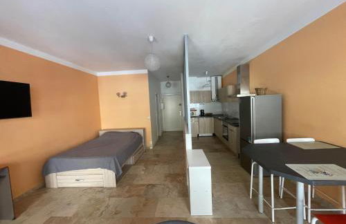 charmant studio proche de la plage - Foto 1