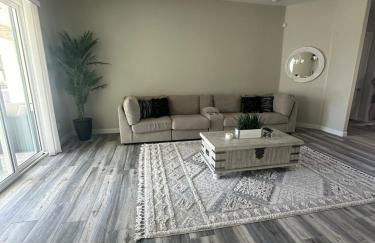 Beautiful New construction home - New Pool & Spa! - Foto 20