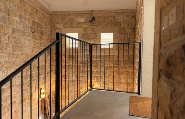 PORT CITY HAIFA - Flea Market Luxury - Foto 2