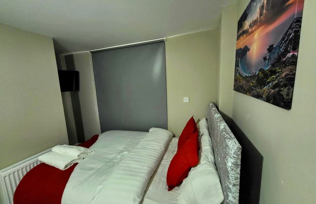 Comfortable Stay - LB Ave - Photo 8