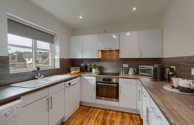 Captivating 3-bed Apartment by Gleneagles - Foto 12